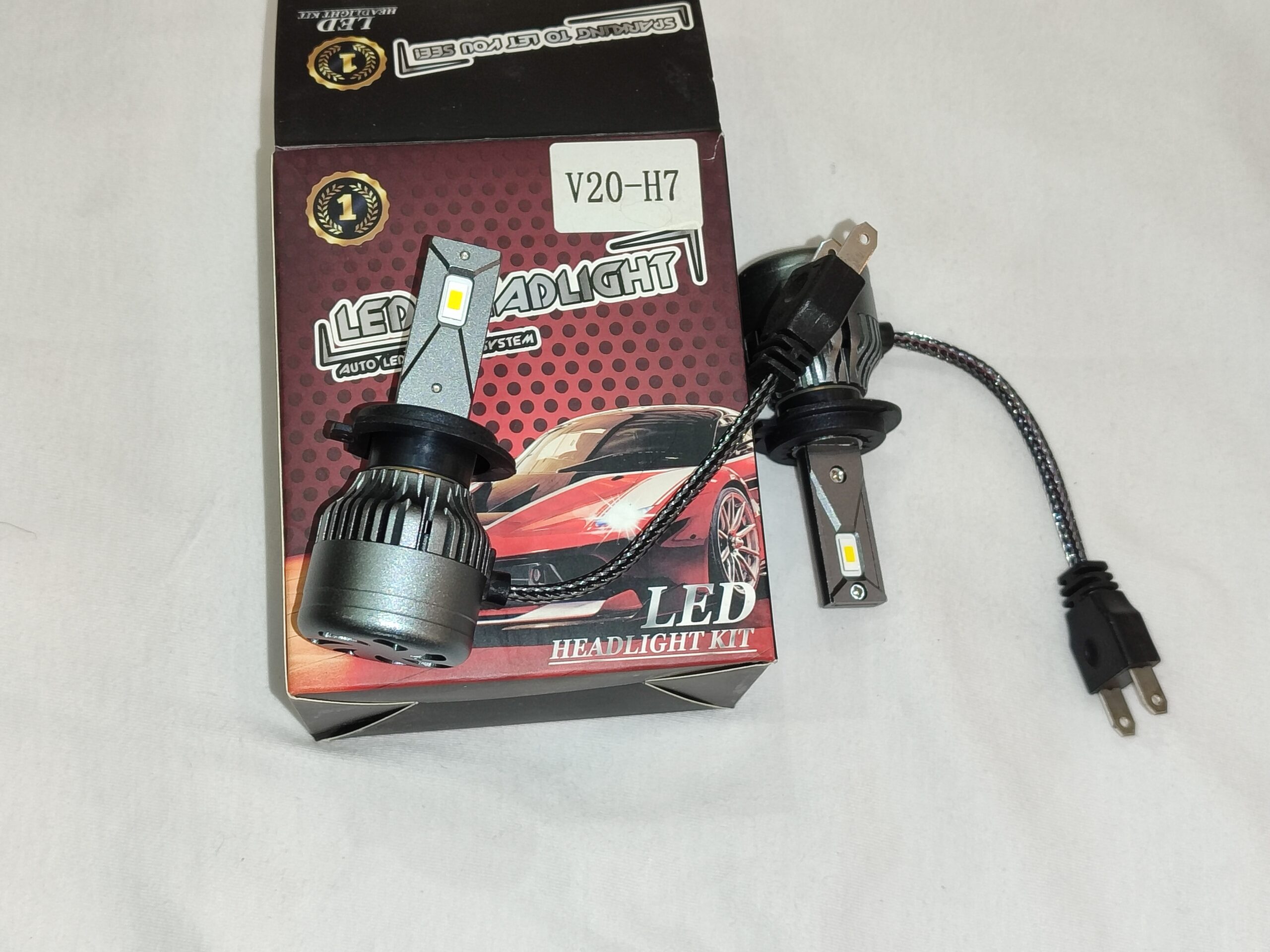 لامپ هدلایت خودرو با گارانتی 4 ماهه پایه H7 وات 60 واقعی مدل V13 - تصویر 2