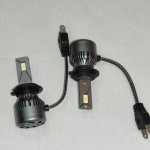 لامپ هدلایت خودرو با گارانتی 4 ماهه پایه H7 وات 60 واقعی مدل V13